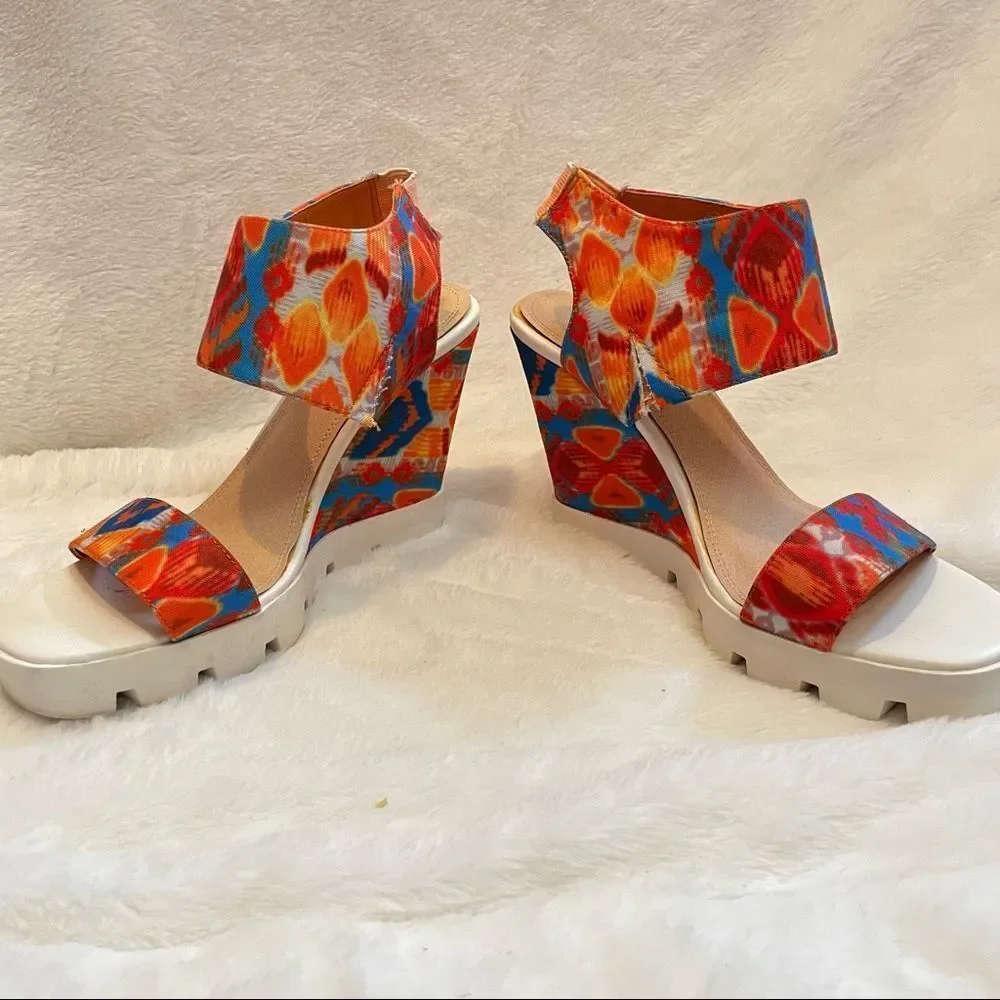 💥Host Pick!💥 Liliana Tribal Open Toe Slingback Lug Sole Wedge Sandals